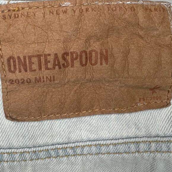 NWT One Teaspoon Brando Denim Mini Skirt Womens 32 11/12 Lightwash Barely Blue - Picture 15 of 15